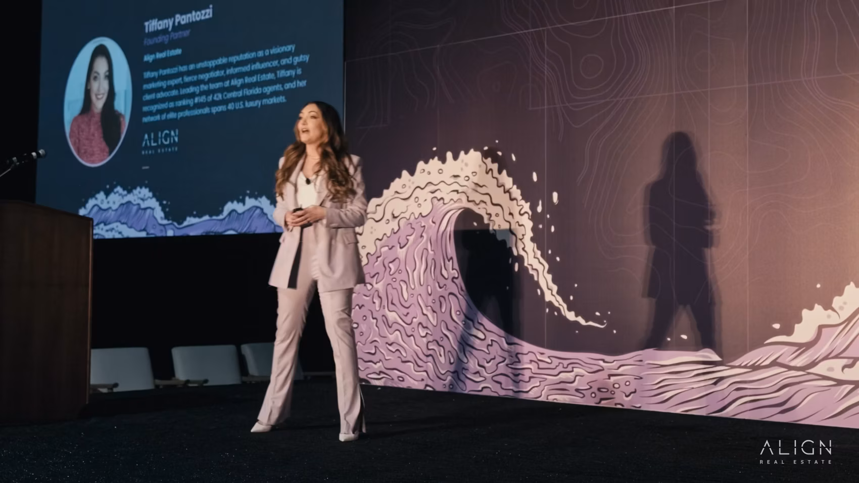 Keynote: Creating Social Media Content That Converts, Side x Side 2023