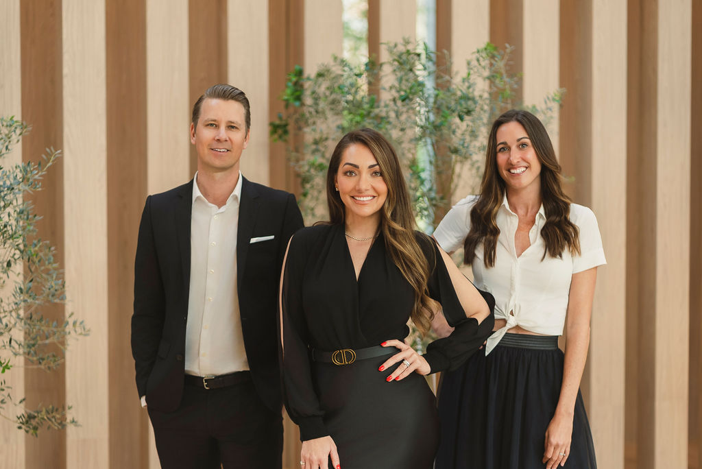 Tiffany Pantozzi with clients