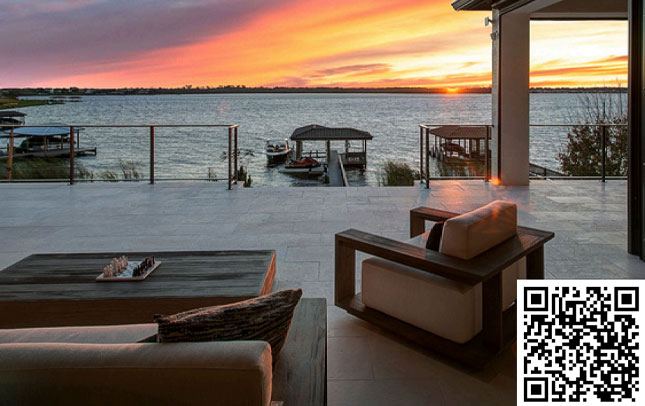 Luxury lake front home