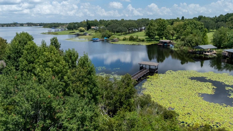 Lake Bessie Lakefront Park