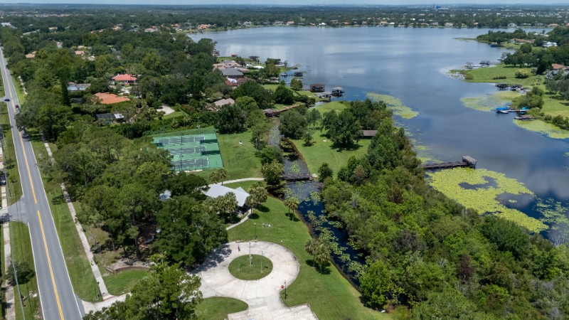 Lake Down Park & Lake Street Park