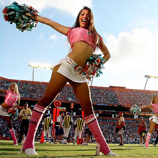 Miami Dolphins Cheerleader- Tiffany Pantozzi